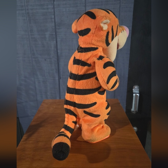 Disney Winnie the Pooh BOUNCING TIGGER - Talking Plush, Vintage 1998 12" WORKS - Picture 2 of 9